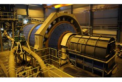How do you calculate grinding media in a ball mill?