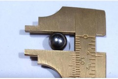How do you measure steel balls?