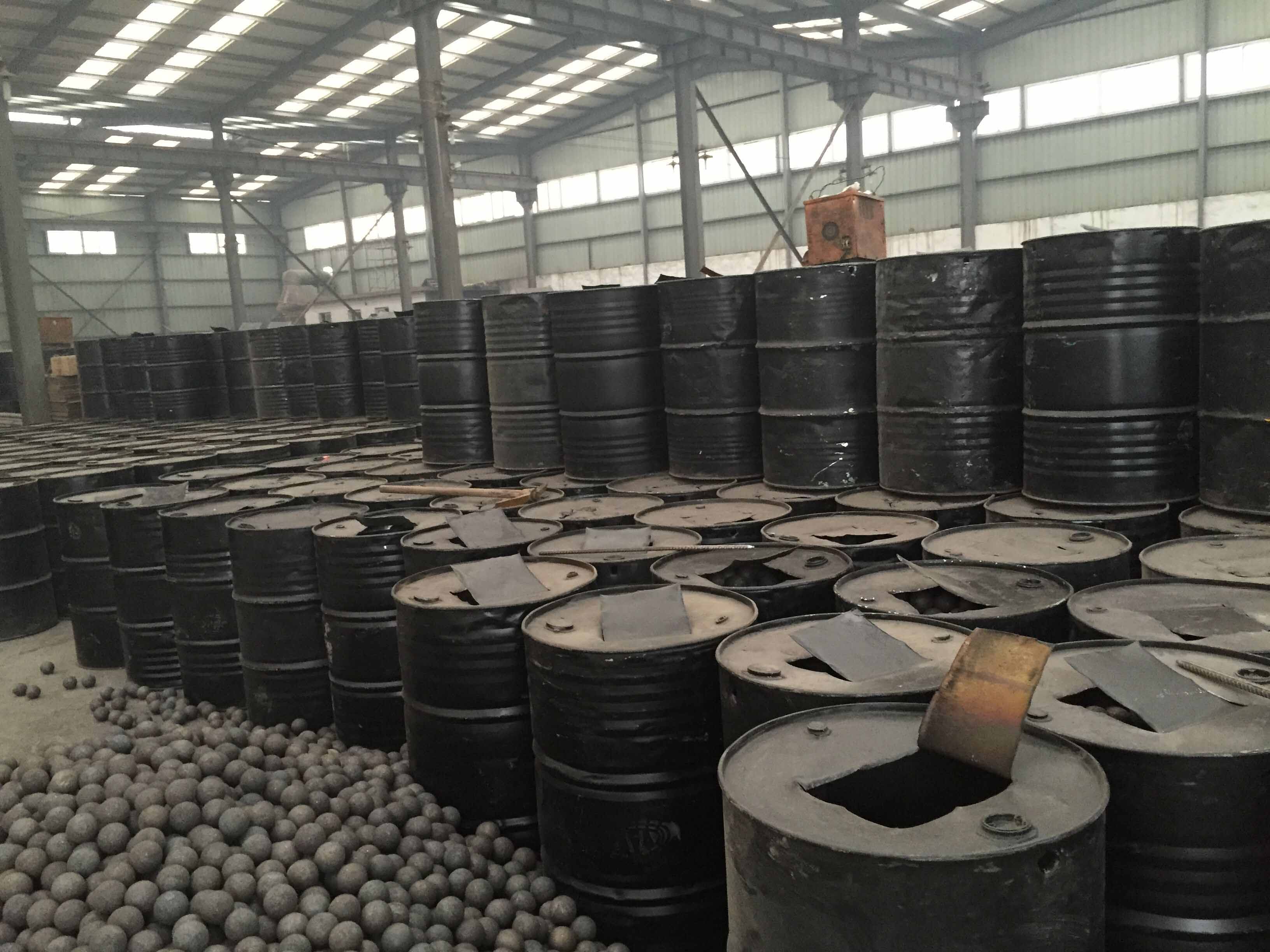 Forged / Hot Rolled Steel Balls Type A. Steel Drums
